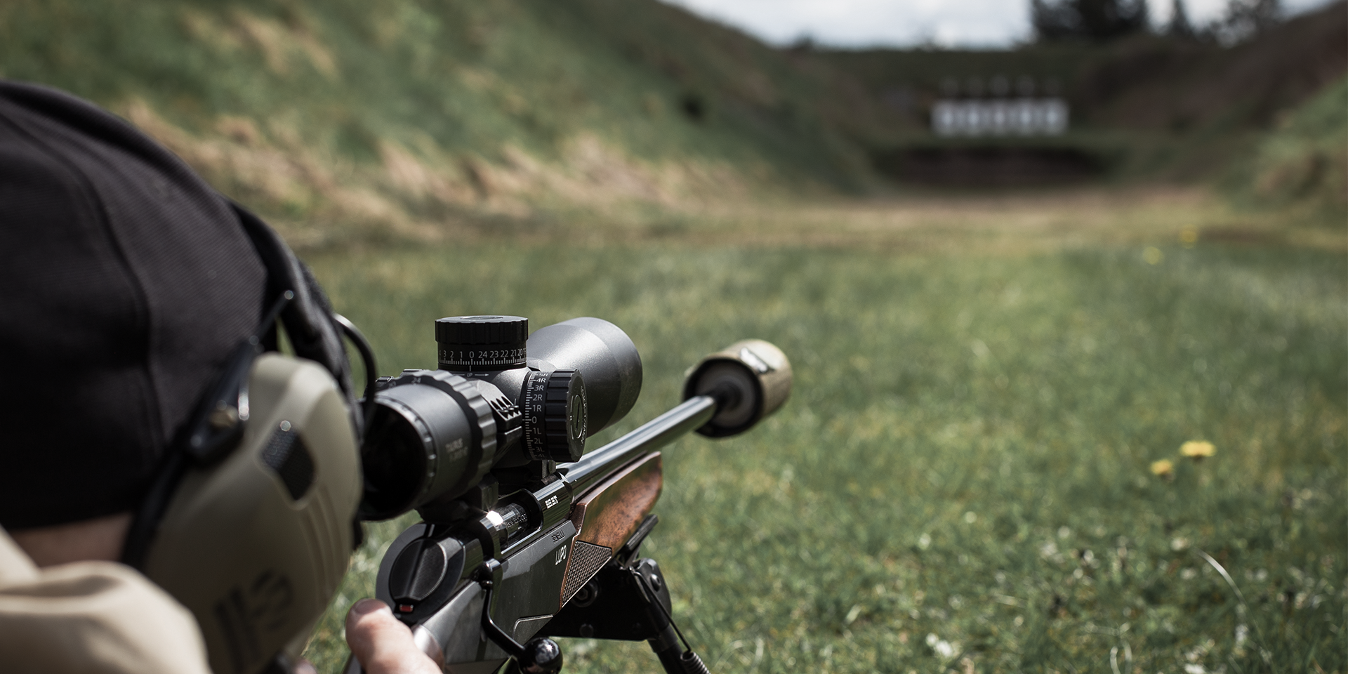 34mm scope for extreme long-range shooting.png